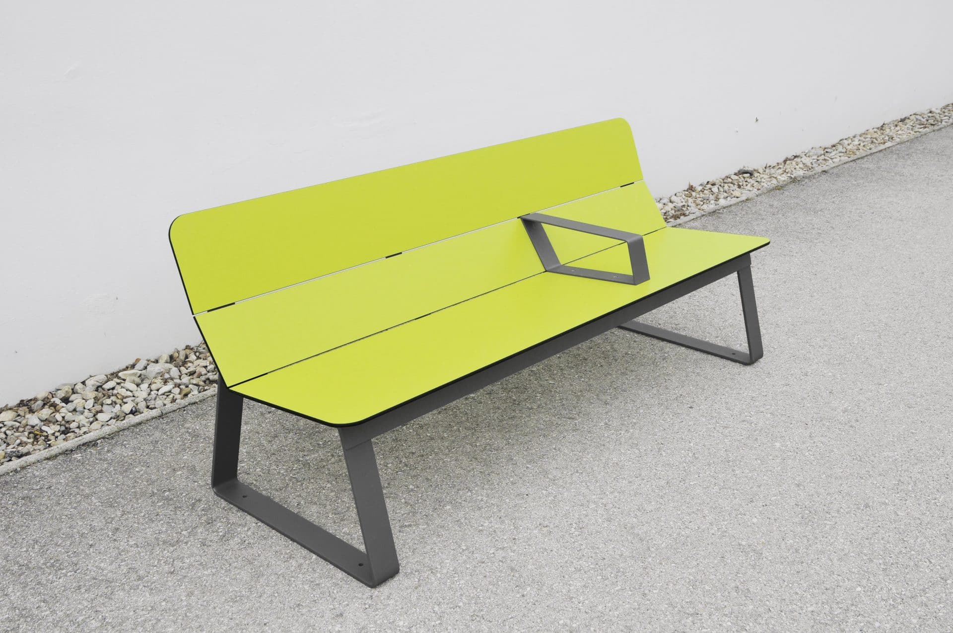 superfly-bench-outsider-h002