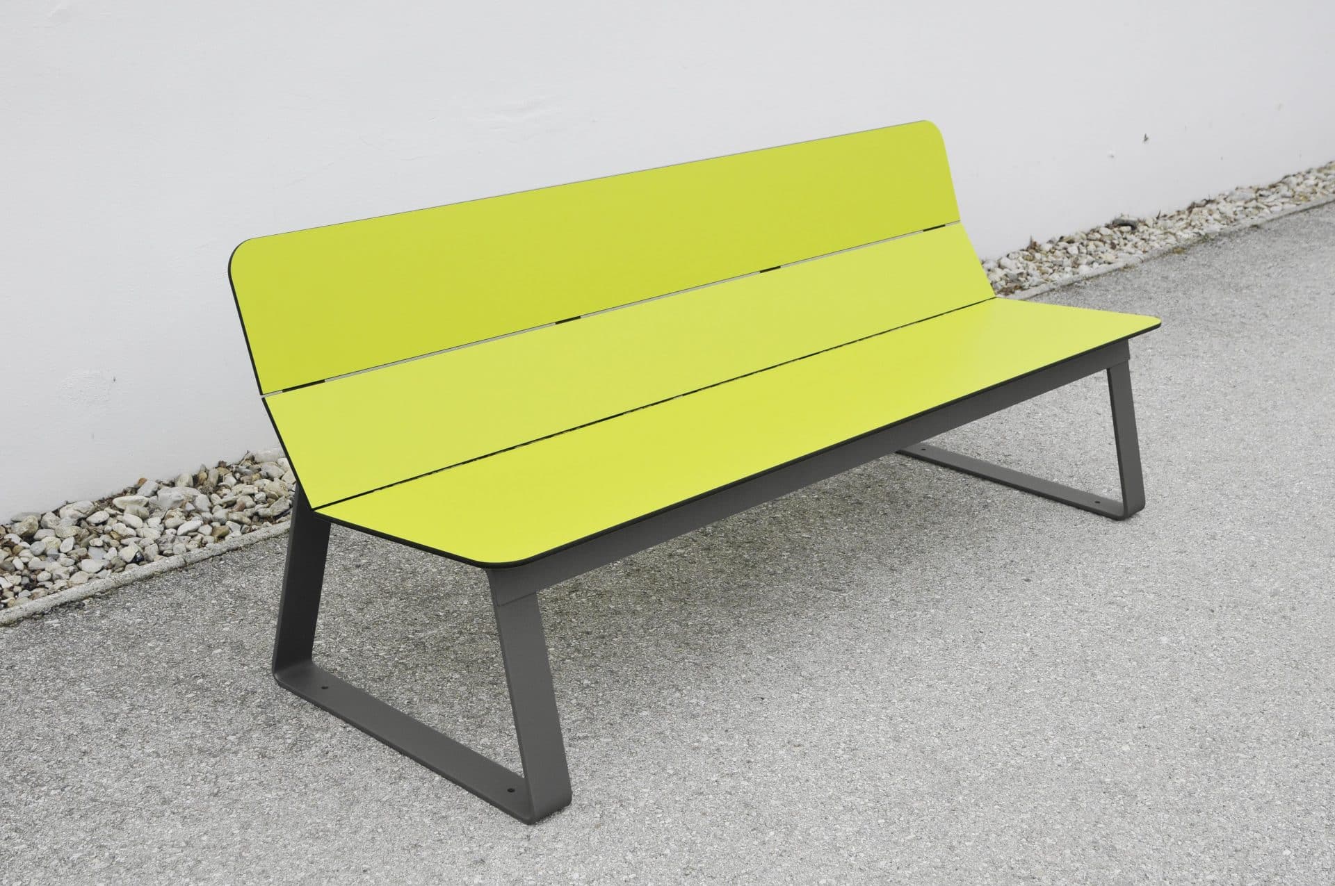 superfly-bench-outsider-h003